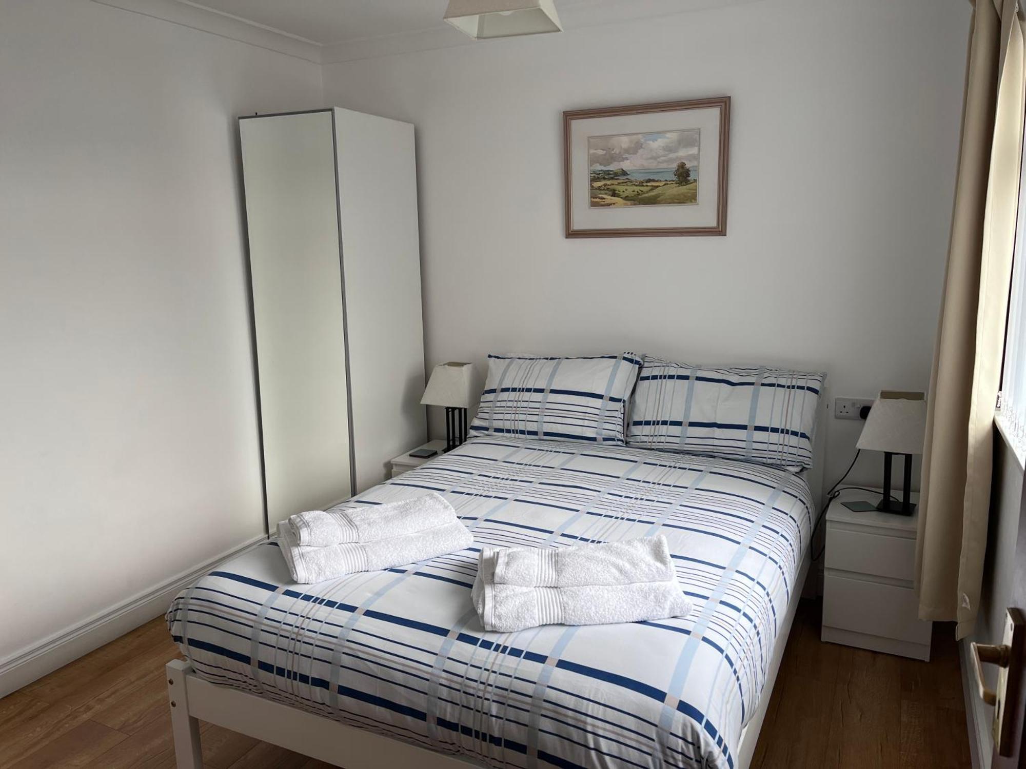 Spacious 5 Double Bed Bedroom Bungalow Near Belfast Лисбърн Екстериор снимка